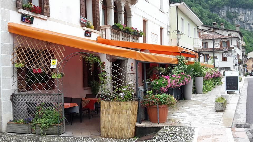 Ristorante Pizzeria Al Mondo Valstagna Extérieur photo