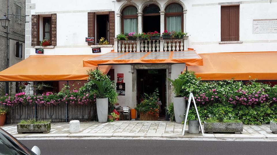 Ristorante Pizzeria Al Mondo Valstagna Extérieur photo